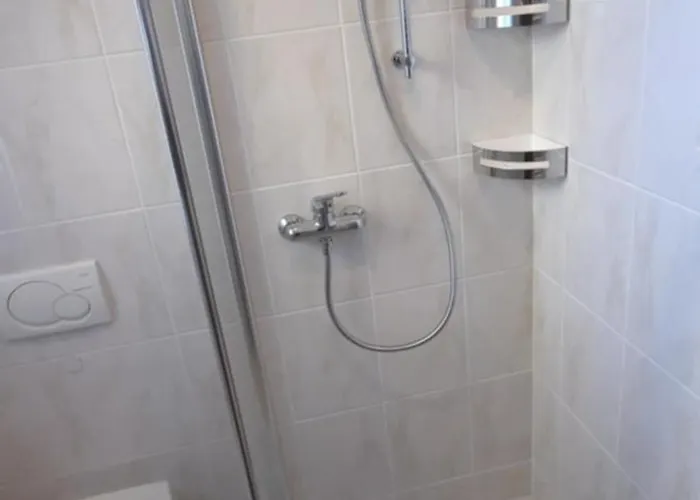 Gallo Mit überdachter Terrasse Parkplatz 100 Mtr Z Apartamento Cannobio